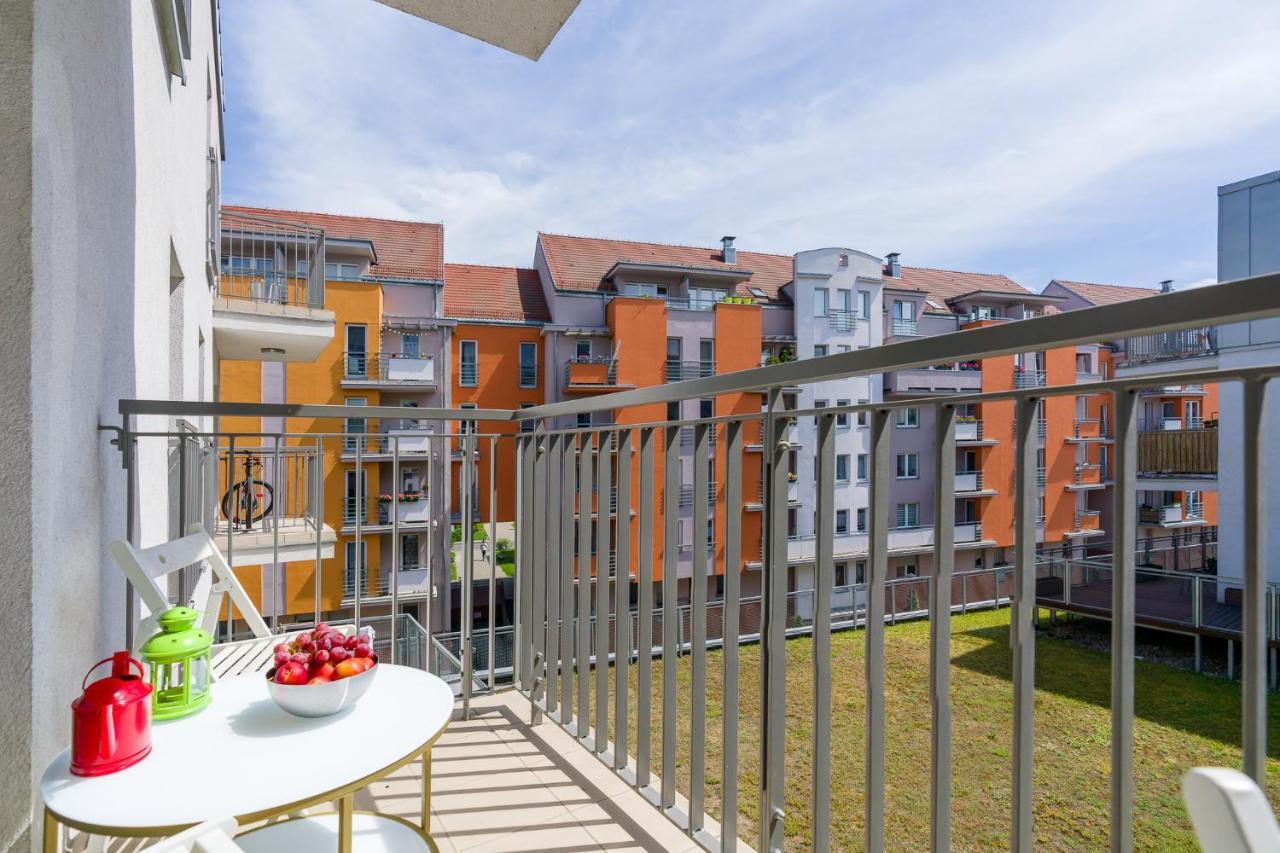 Sleepway Apartments- Garbary 100-46 Poznan Exterior photo